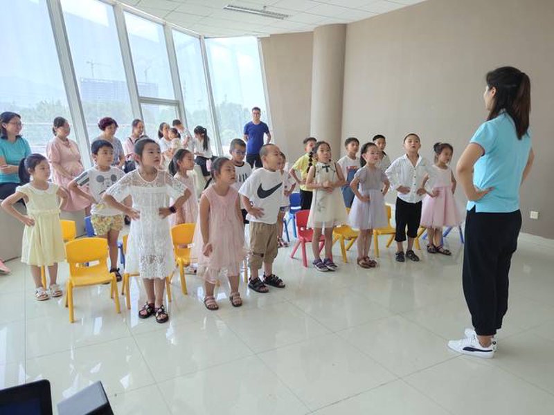少儿口才教育：培养未来的演讲家
